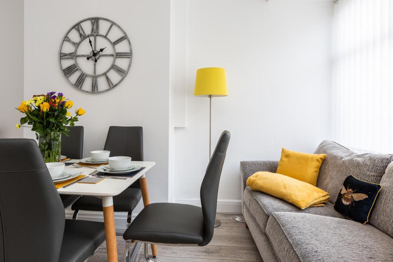 Connaught House - Wi-Fi, Parking, Contractors Villa Preston  Ngoại thất bức ảnh